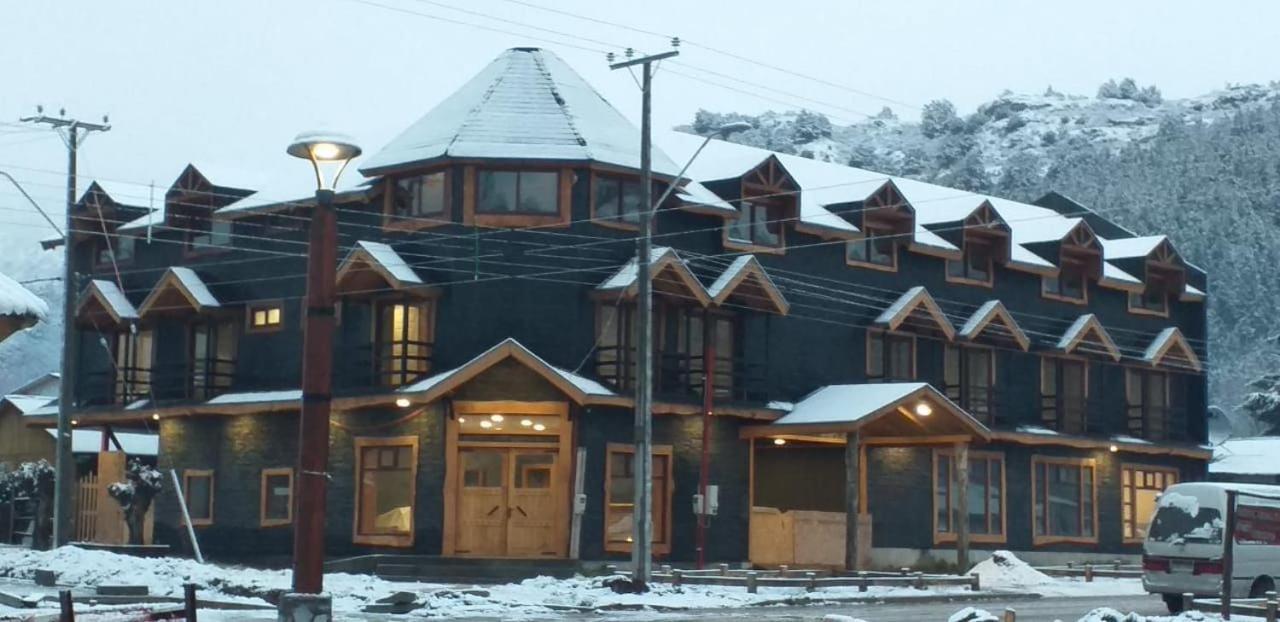 Apart Hotel Y Cabanas Valle Exploradores Пуэрто-Транкило Экстерьер фото